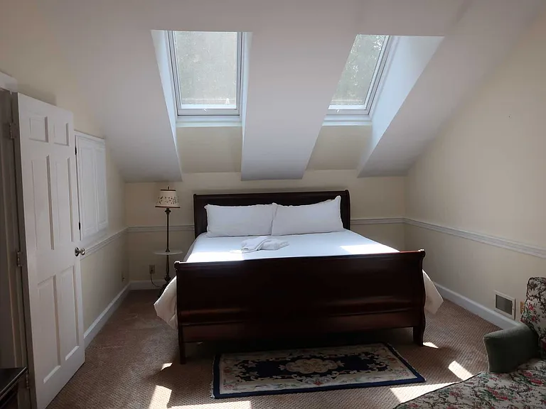 145 Woodside Meadow Rd — Photo 15