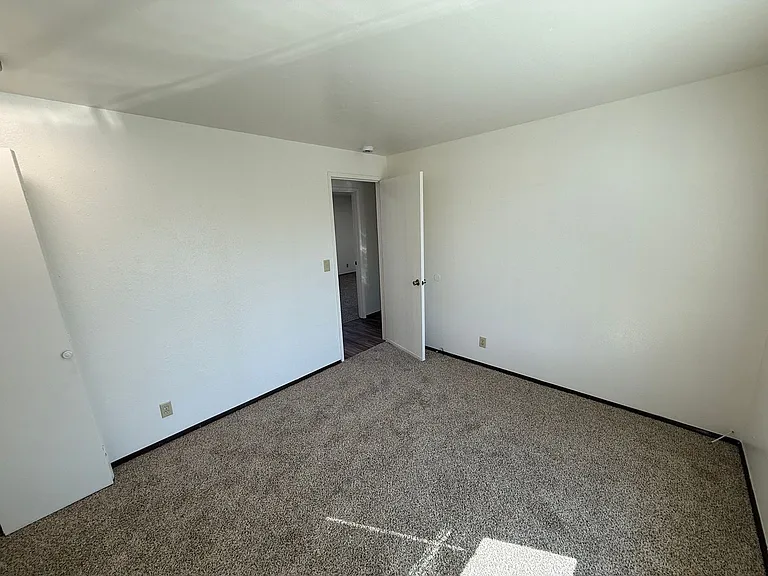 1488 Palace Dr NE — Photo 14