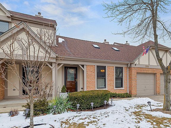 2nd image of 3044 Carlton Ct