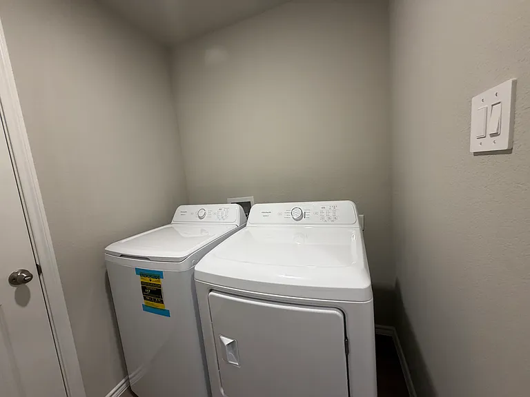 5512 Flannel Ln — Photo 6