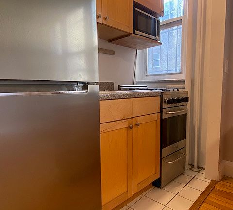 3rd image of 223 2nd Ave APT 3L