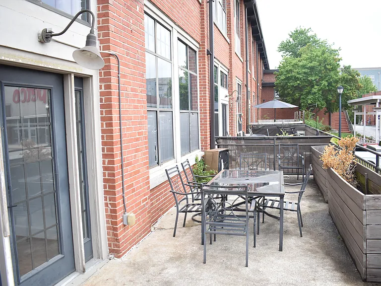 1261 Caroline St NE #101 — Photo 13