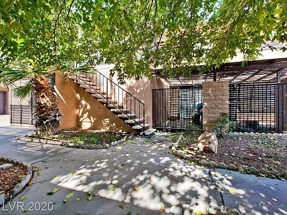 4th image of 6610 Bubbling Brook Dr