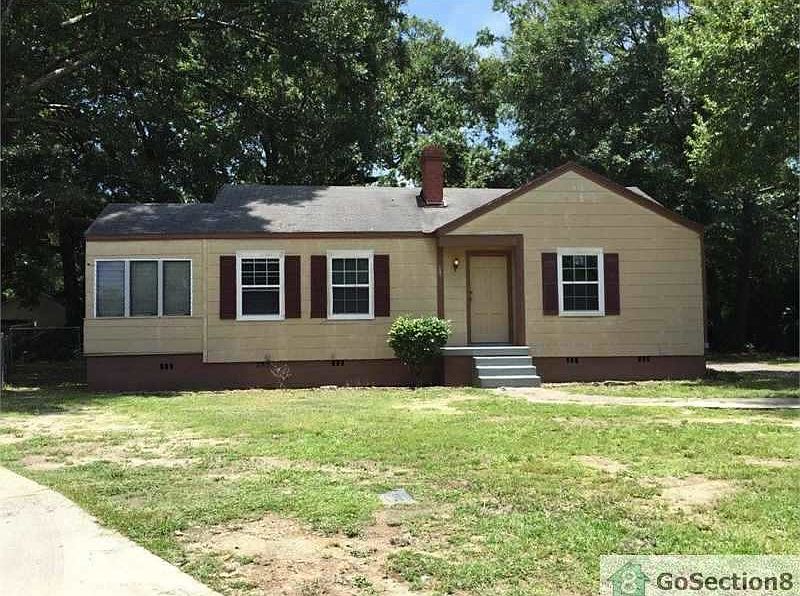 2nd image of 2302 Howell Ave