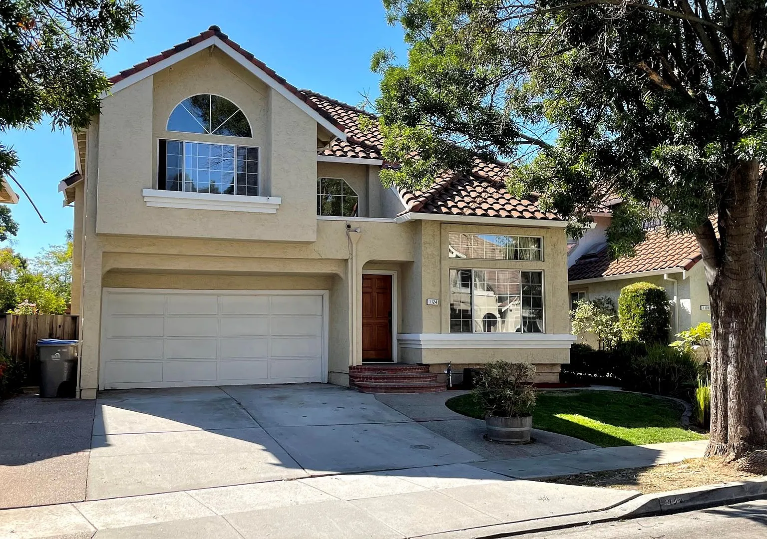 4BD/2.5BA - Clean, Spacious 2-story Near Lake Almaden — Photo 1