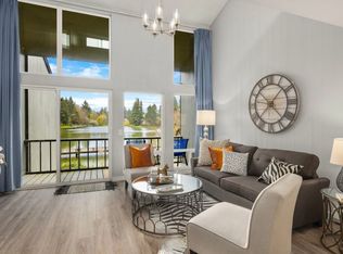 13954 NE 60th Way APT 102, Redmond, WA 98052
