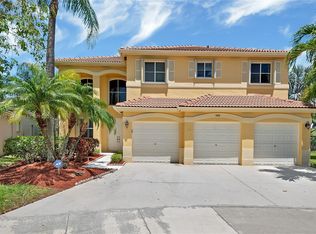 1684 Sparrow Ln, Weston, FL 33327