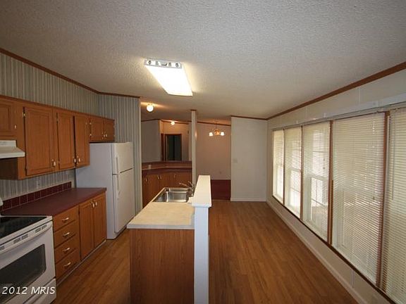 5th image of 26164 Fincher Dr
