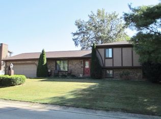 7399 Edgedale Dr, Newburgh, IN