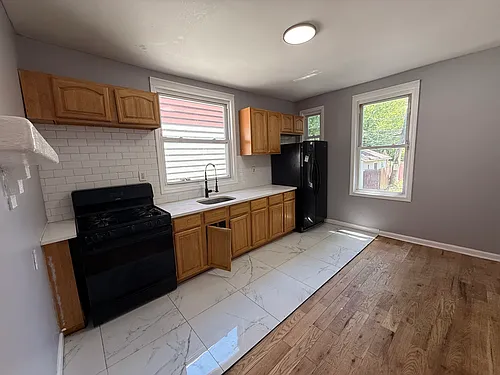 304 Glenwood Ave #1 Photo 1