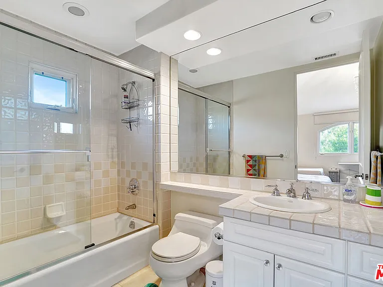 27425 Calicut Rd — Photo 47