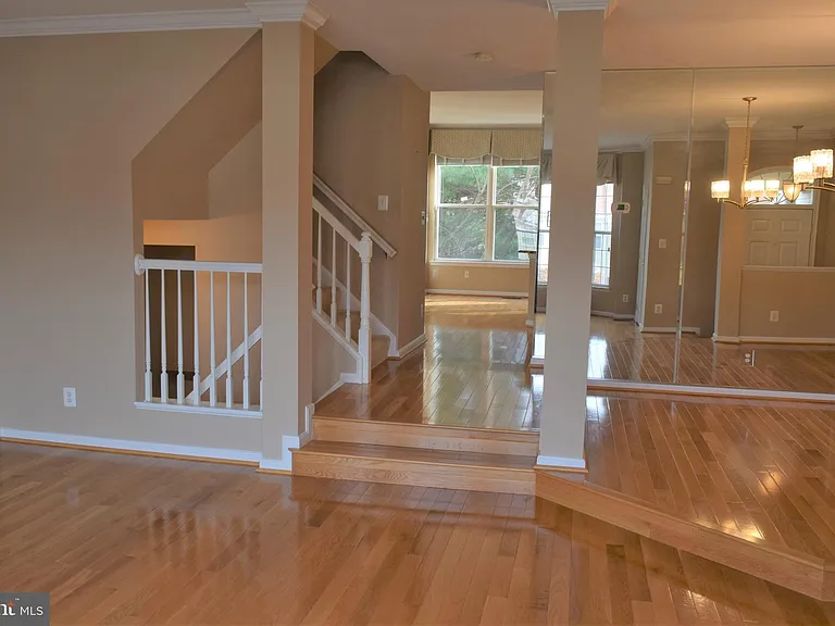 8933 Royal Astor Way — Photo 7