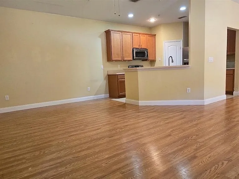 2921 Pine Oak Trl — Photo 6