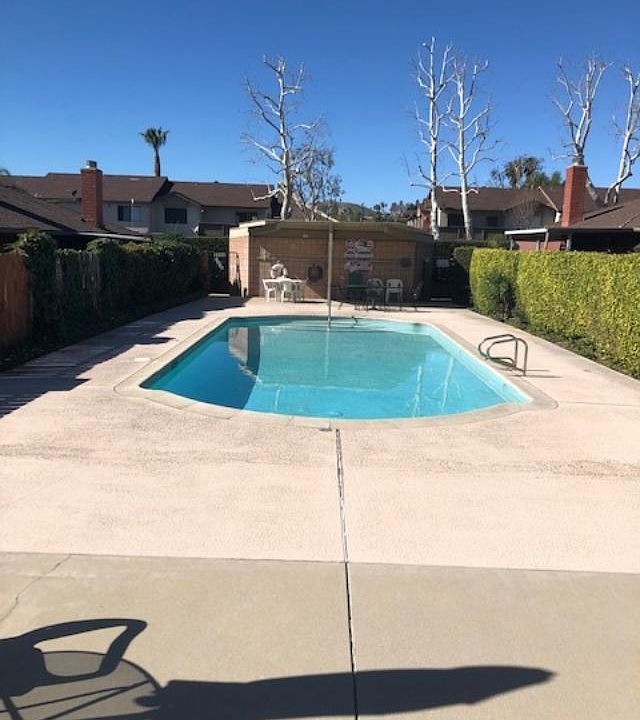 1st image of 176 E Parkdale Dr