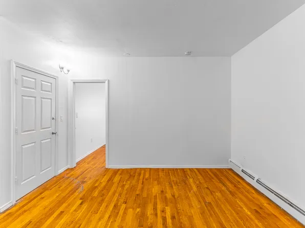 434 Lexington Avenue image 12 of 19