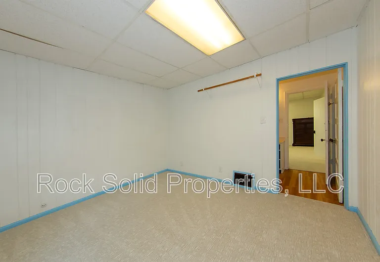 1216 Talbot Ct — Photo 13