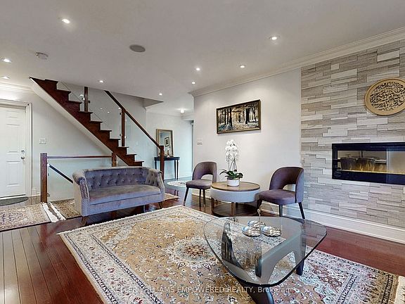 2nd image of 239 Pineway Blvd