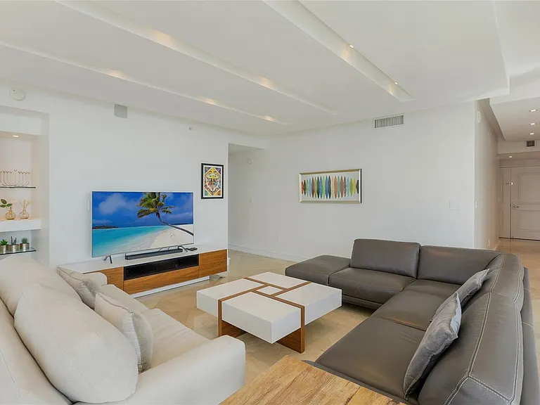 3101 S Ocean Dr #902 — Photo 2