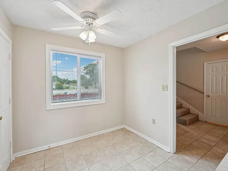 Hampton Townhomes — Photo 11