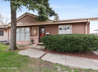 550 N Wisconsin Ave, Villa Park, IL 60181