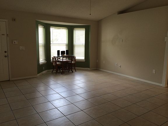5th image of 1802 SW Hilola Ln