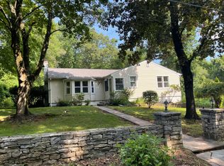75 George St, Guilford, CT 06437