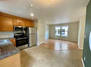 1455 E 36th St #101, Oakland, CA 94602