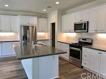 2nd image of 4127 S Blackstone Privado