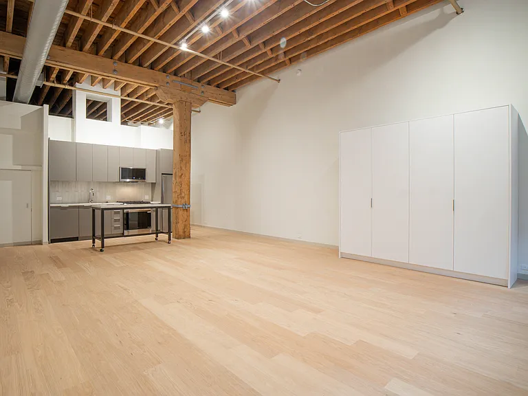 Cobbler Square Lofts — Photo 10