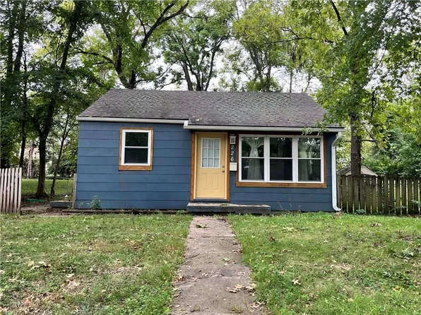 226 Cornell Ave, Bonner Springs, KS 66012
