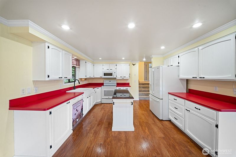 5th image of 20808 O'Connor Road SE