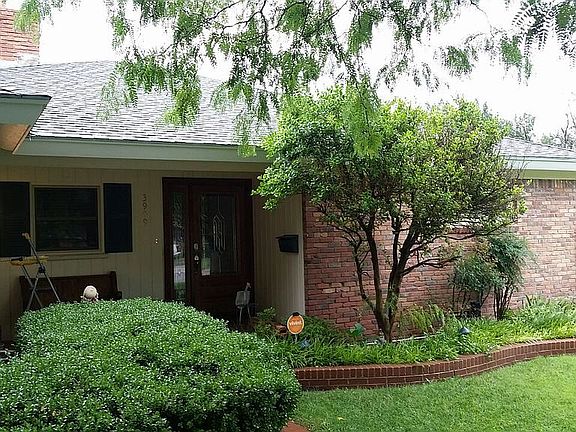 2nd image of 3909 Linda Dr