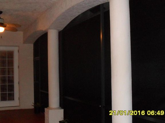 3rd image of 799 SW Hibiscus St