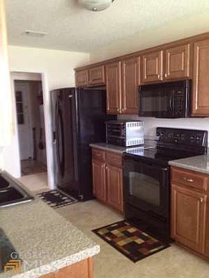 5th image of 126 Huntley Dr