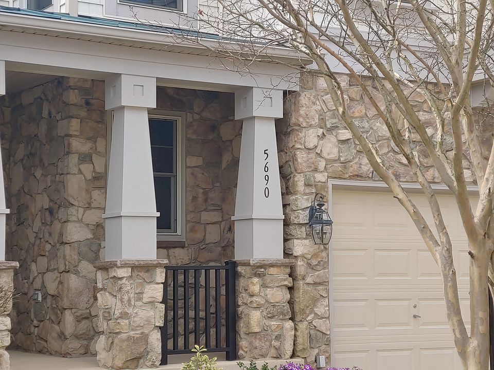 2nd image of 5690 Tower Hill Cir