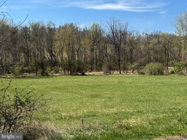 11908 Wolfsville Rd, Myersville, MD 21773