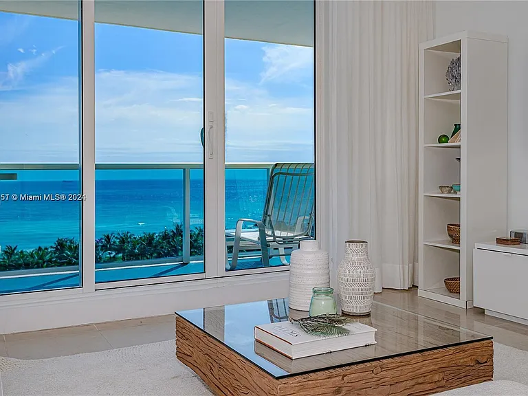 2301 Collins Ave #938 — Photo 21