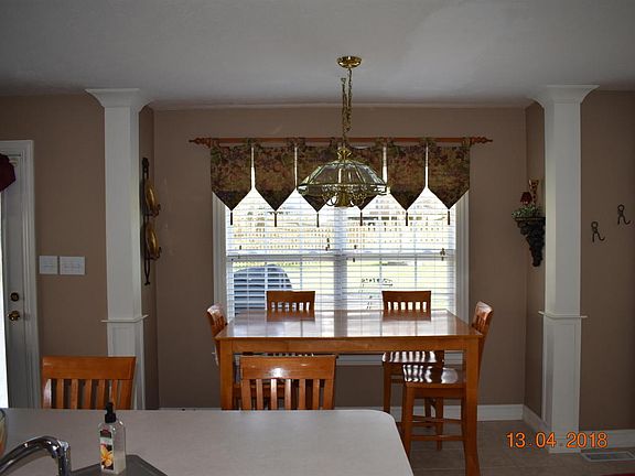 5th image of 4652 Aylesbury Dr