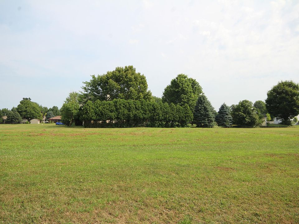 2nd image of 872 Maple Meadows Ave