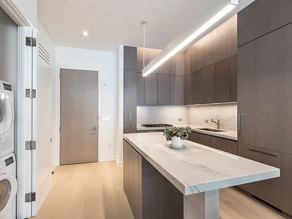5th image of 77 Charlton St APT N3b