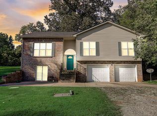 857 Salem Rd, Clarksville, TN 37040