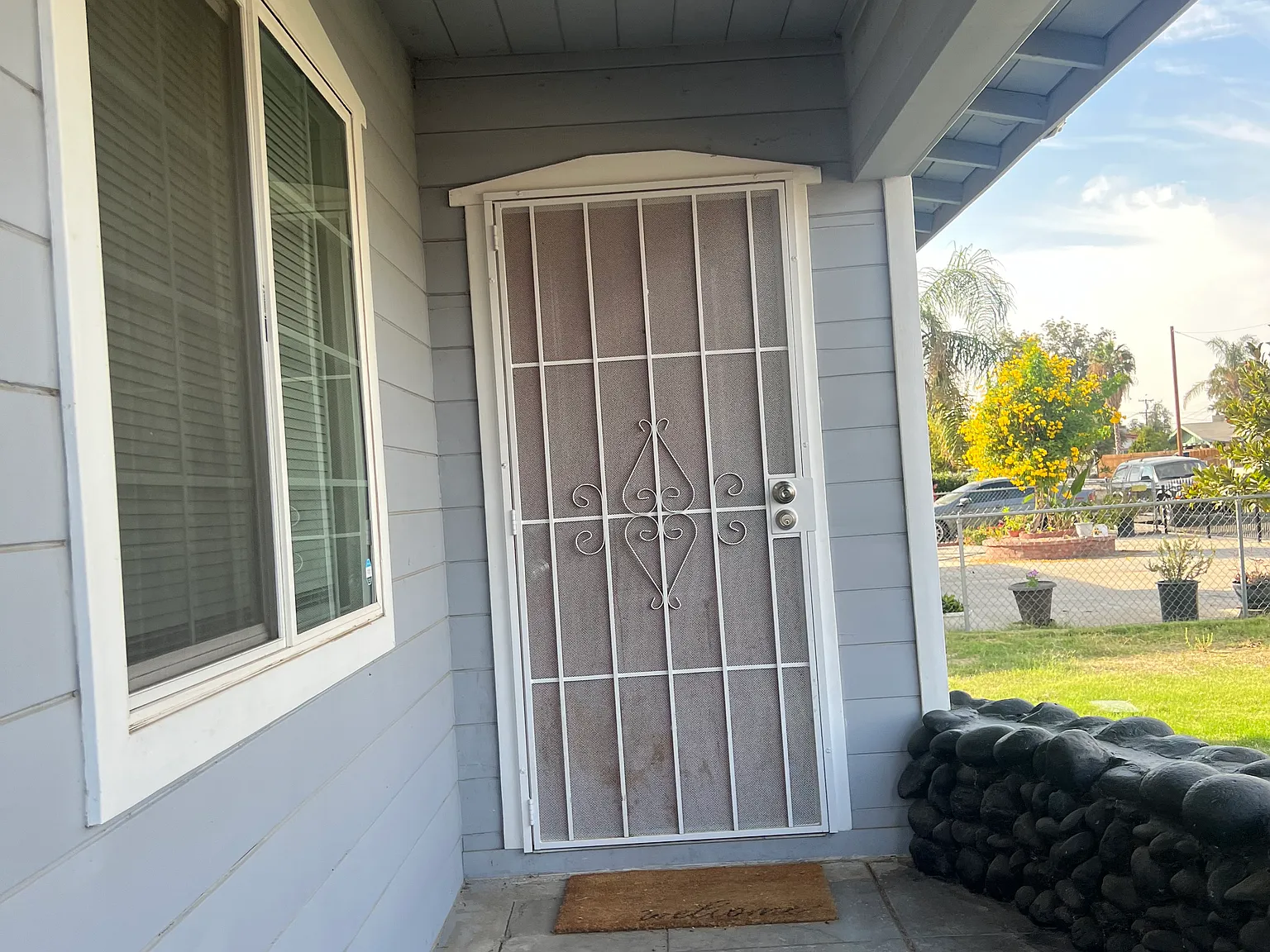 3 bed, 1020 sqft, $1,400 — Photo 2