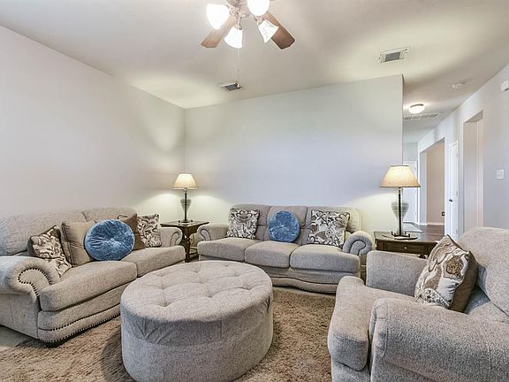 5th image of 4418 Park Trail Ln