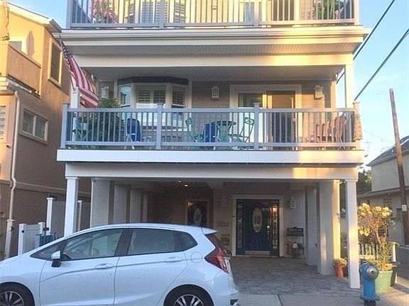 2nd image of 24 Virginia Ave #Top