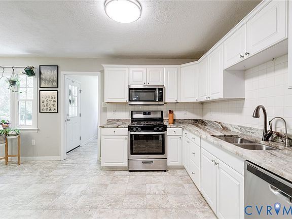 5th image of 3912 Rosedale Ave