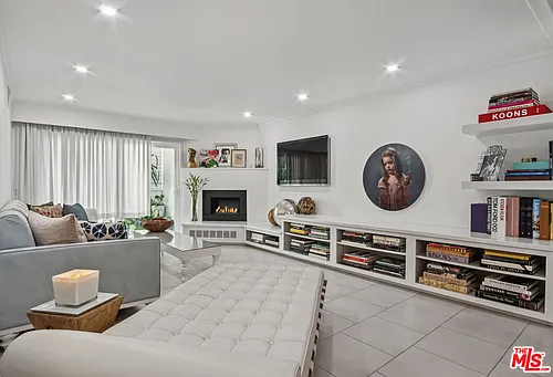 1230 Horn Ave #304 Photo 1