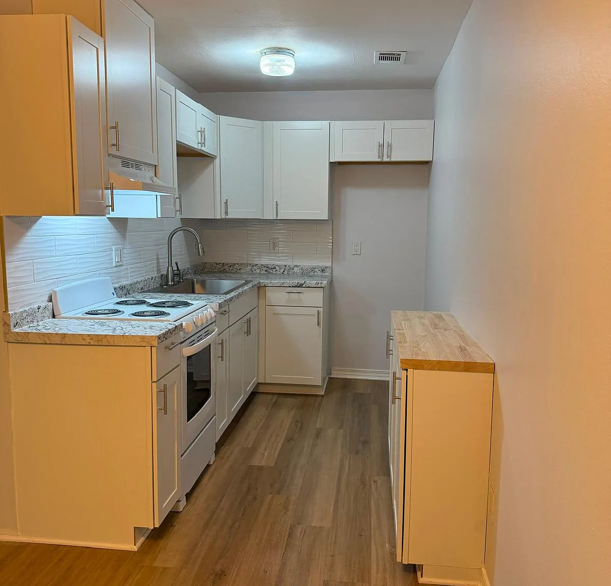 1 bed, 650 sqft, $1,050 — Photo 1