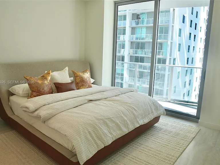 77 SE 5th St #2414 — Photo 13