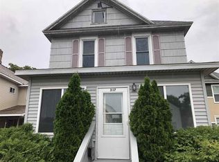 317 S 10th St, Escanaba, MI 49829