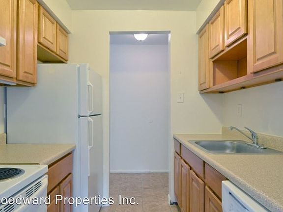 5th image of 436 S Lansdowne Ave APT C202